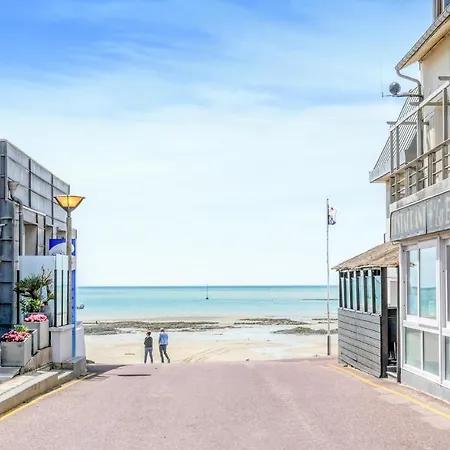 1 Bedroom Cozy In Apartment *