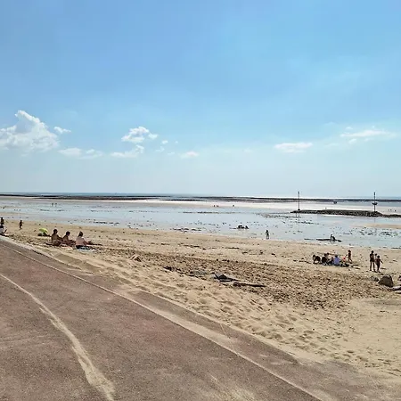 Apartment 1 Bedroom Cozy In