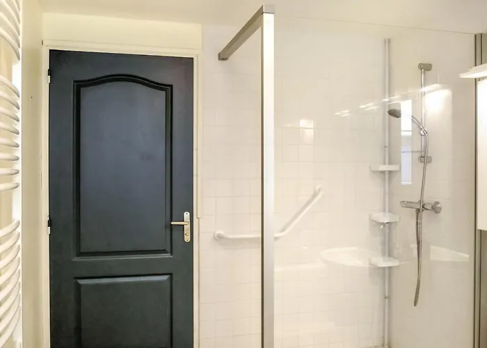 1 Bedroom Cozy In アパート *