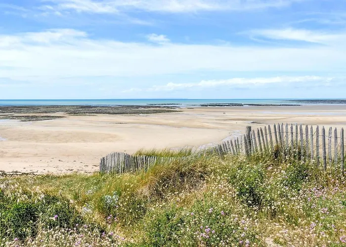 1 Bedroom Cozy In アパート Pirou